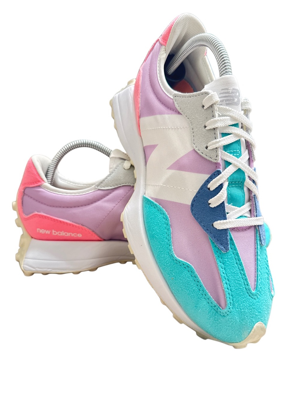 NEW BALANCE 327 SNEAKERS